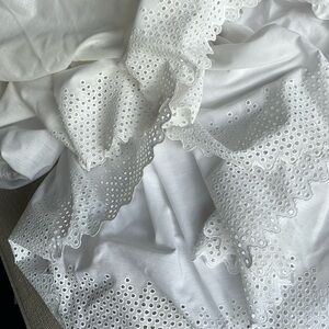 King size dust ruffle